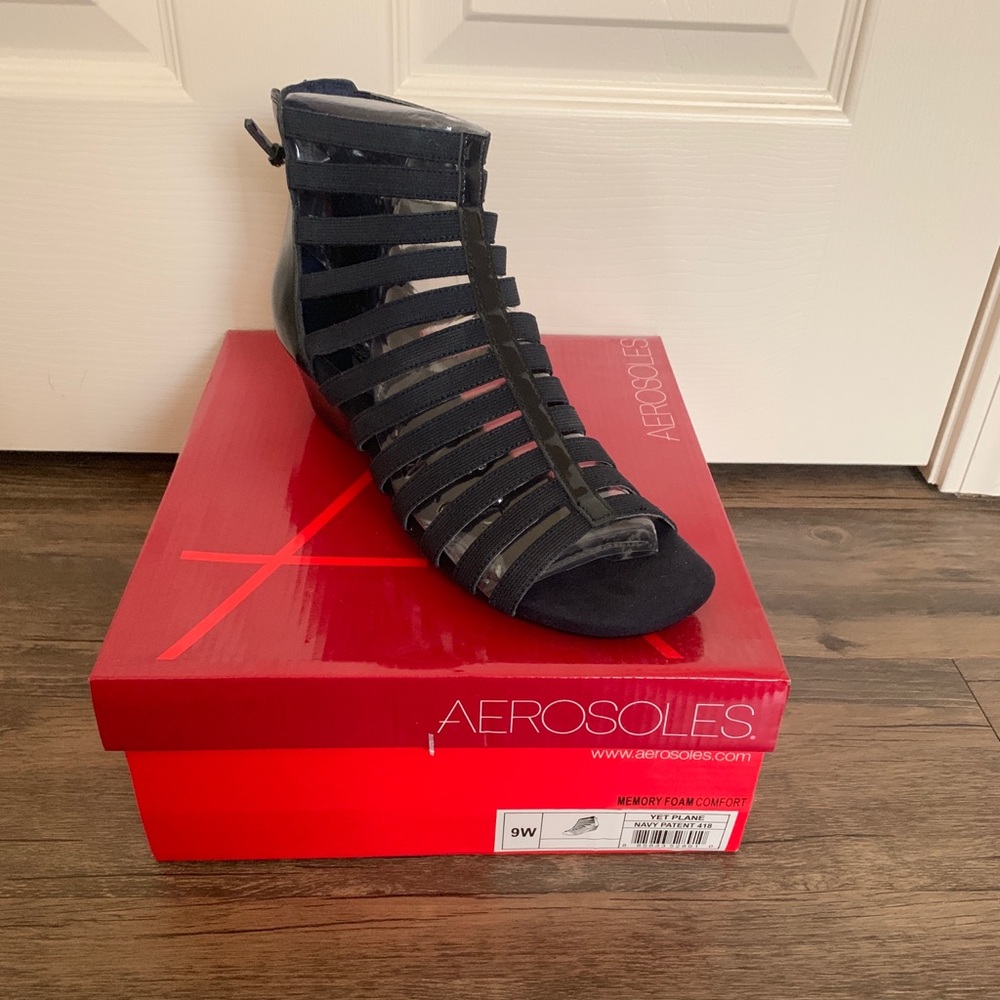 Brand New Aerosoles Gladiator Sandal-9W
